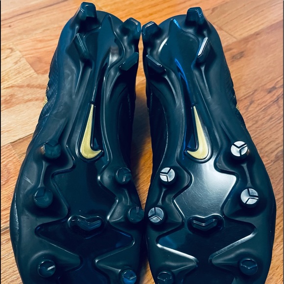 NIKE TIEMPO LEGEND 7 VII CLEATS SIZE 6 - Picture 7 of 12